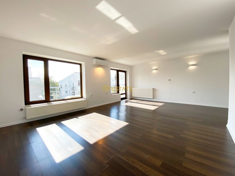 Aviatiei, metrou Aurel Vlaicu, vila P+2E, pod, 5 camere, 3 bai, curte 155 mp